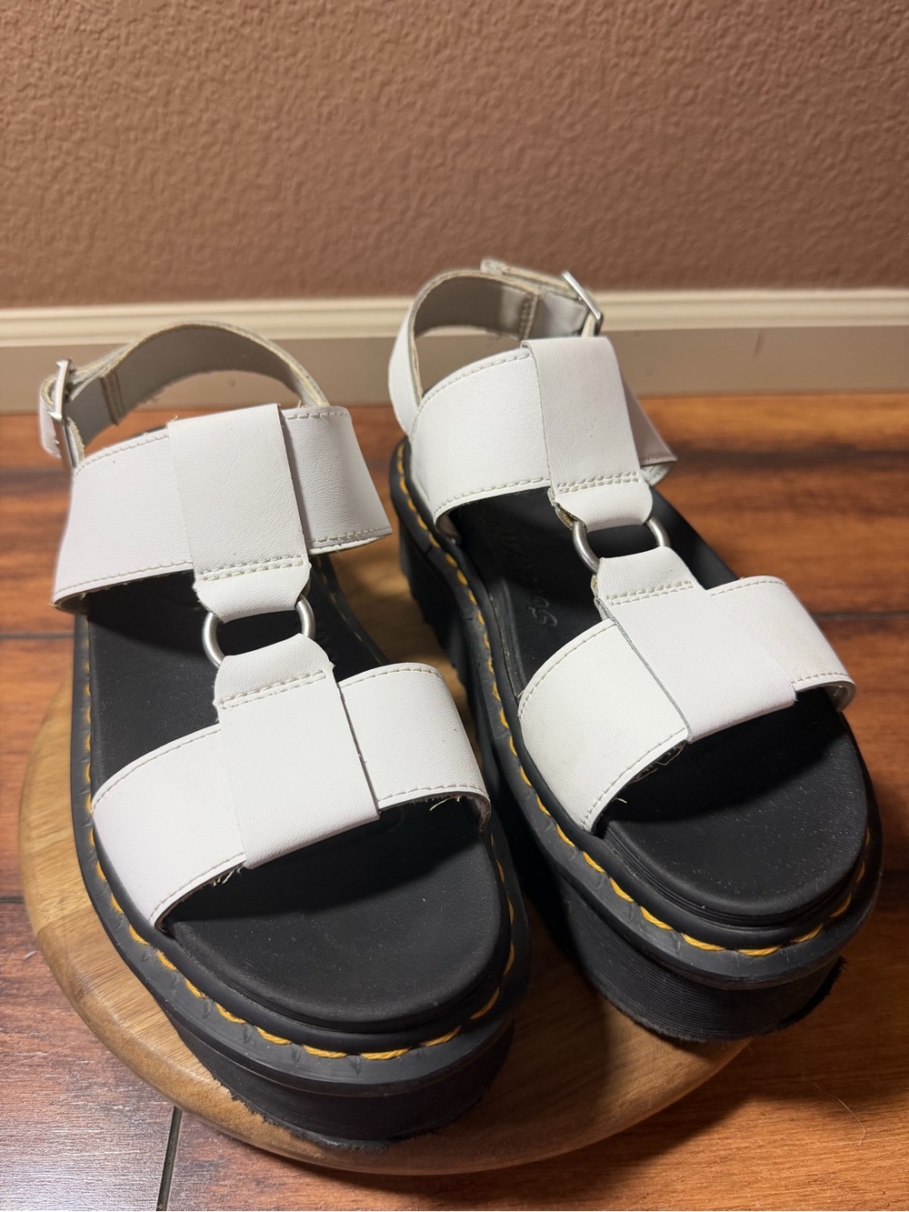 Dr. Martens Francis White Leather Strap Platform Sandals Size 7